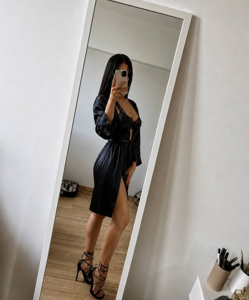 Profile picture of Zara