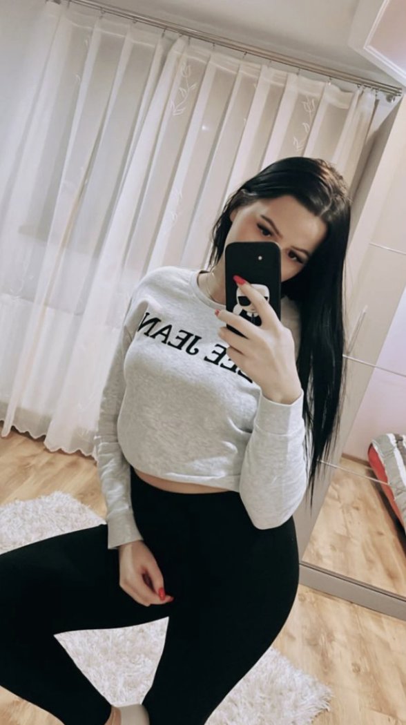 Profile picture of Marcela